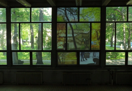 Ablakomban más idők járnak